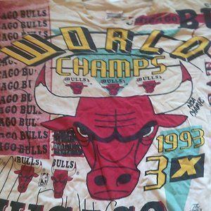Magic Johnson T's CHICAGO BULLS 3 TIME WORLD CHAMPIONS SHIRT XL 1993 Jordan RARE